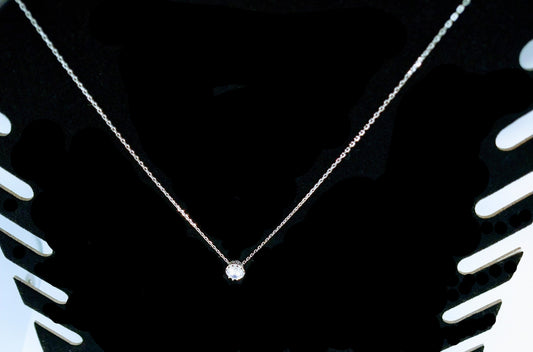 قلادة "خفيفة" من الفضة الاسترليني